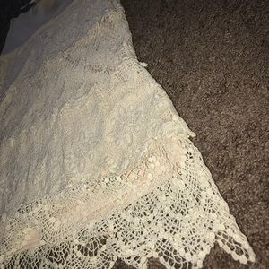 Cream lace midi Skirt! (New with Tags)